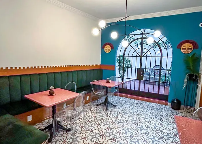 Nokal Exclusive Pensión 4*